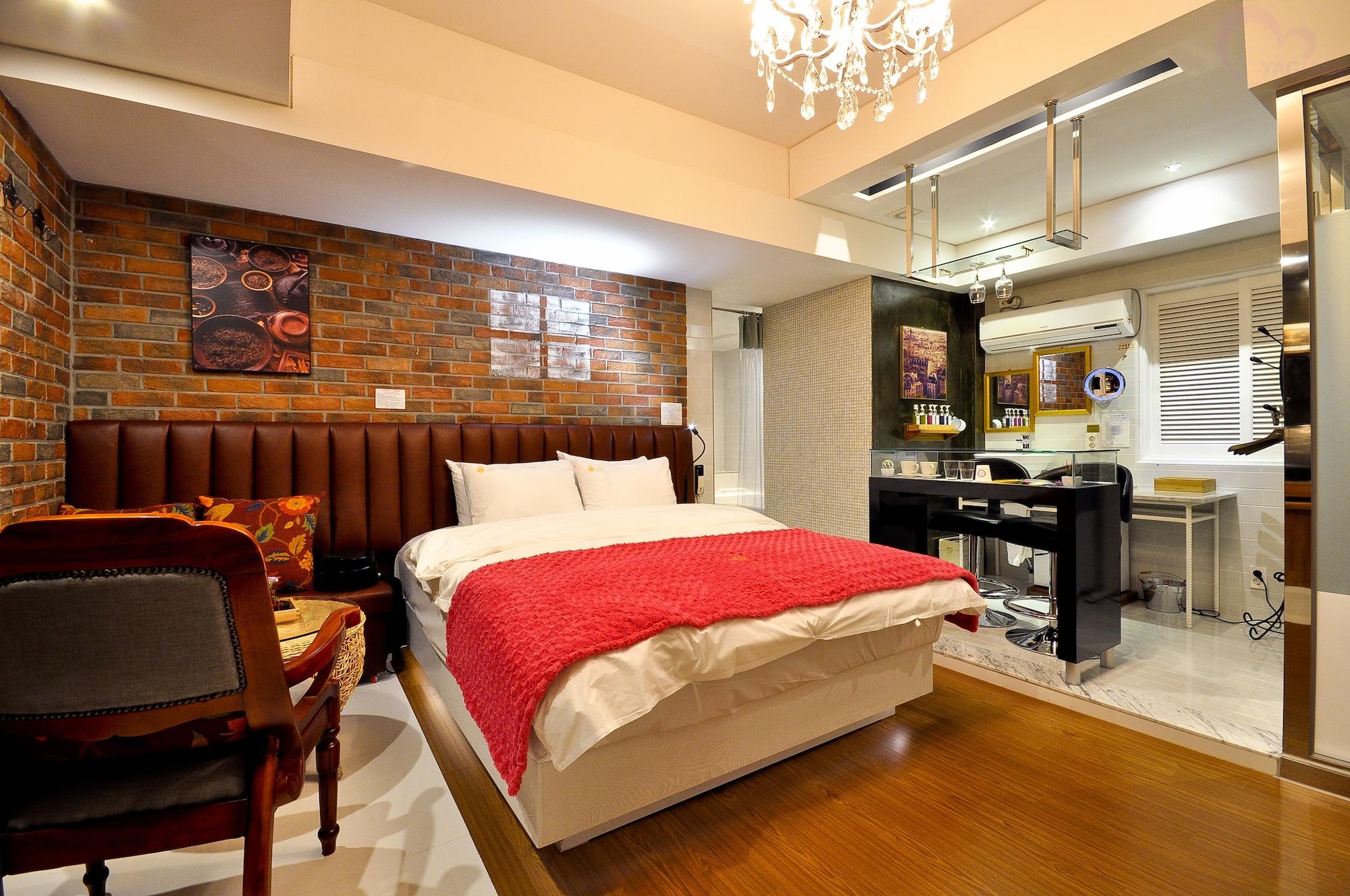 February Hotel Apsan Тегу Екстер'єр фото