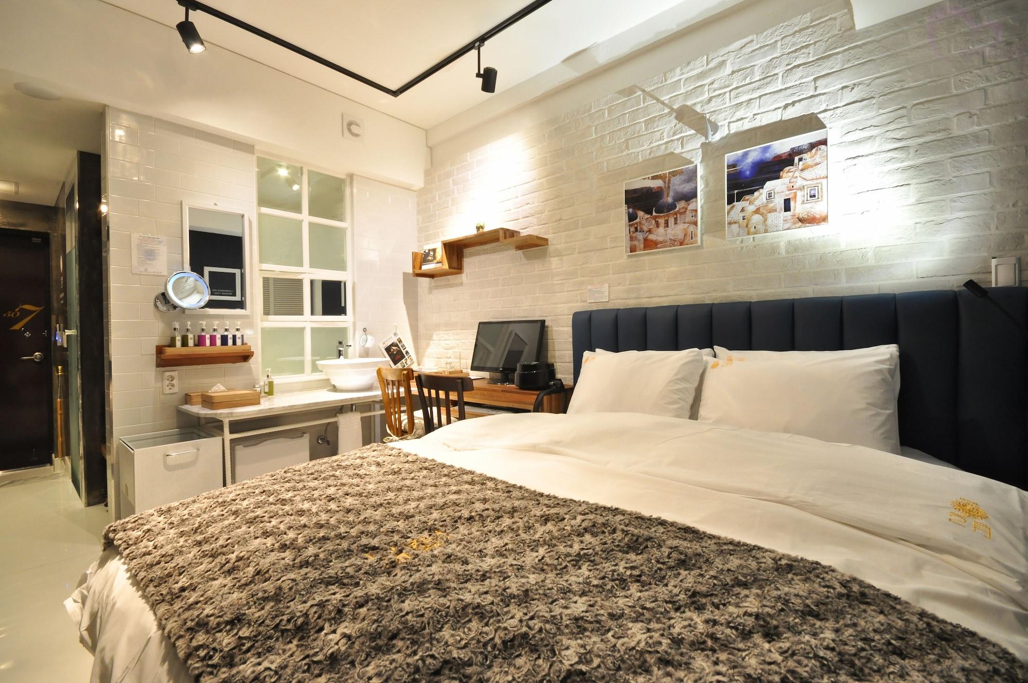 February Hotel Apsan Тегу Екстер'єр фото