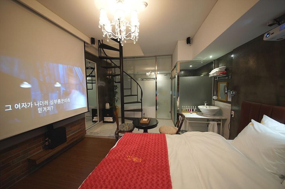 February Hotel Apsan Тегу Екстер'єр фото